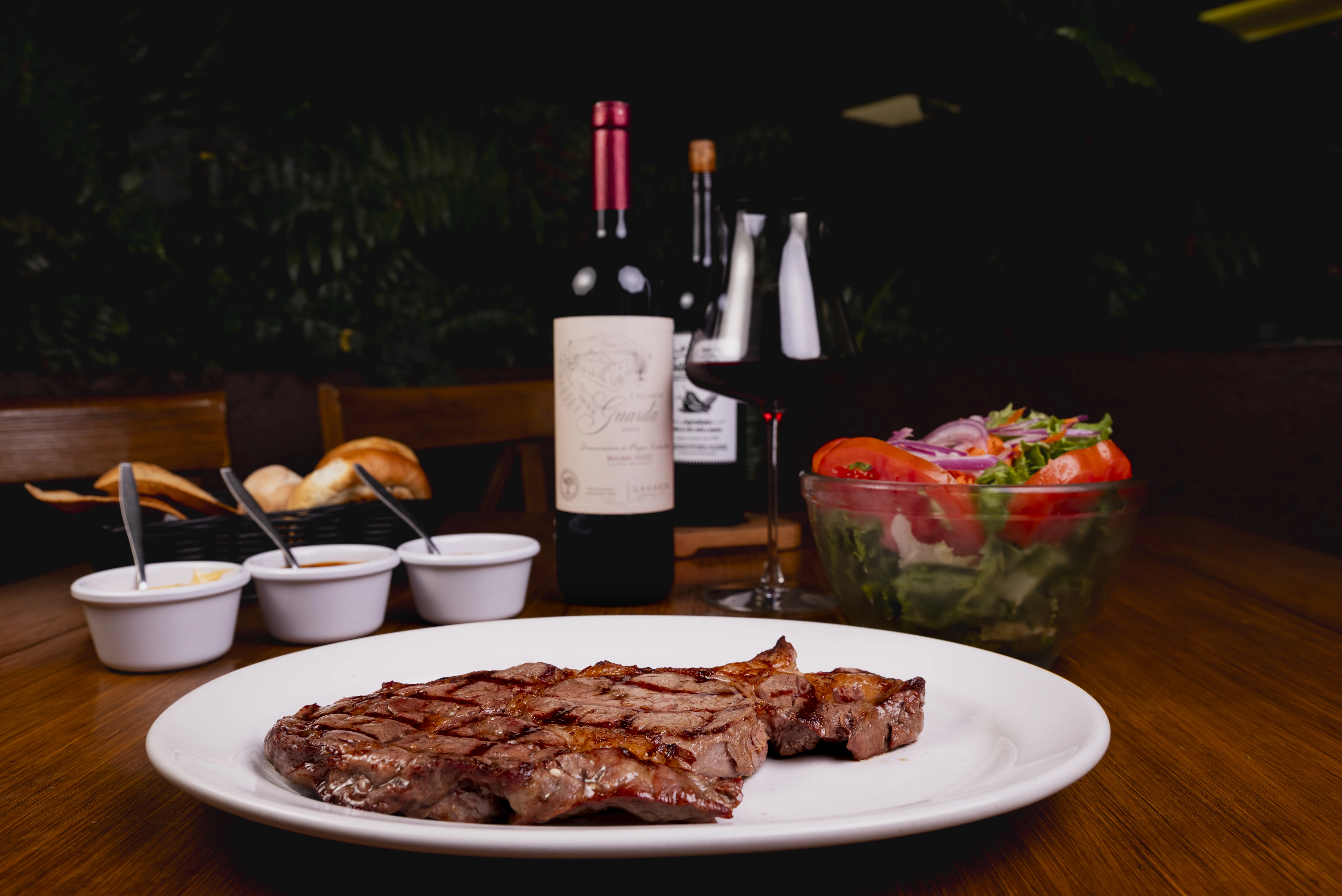 Vino y maridaje para cortes a la parrilla en San Telmo, Guadalajara